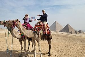 21 pyramids tour in Giza,Sakkara and Memphis day tour with an Egyptologist