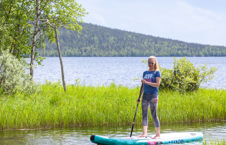 Stand-Up Paddleboarding Tour in Kemijärvi, Finland