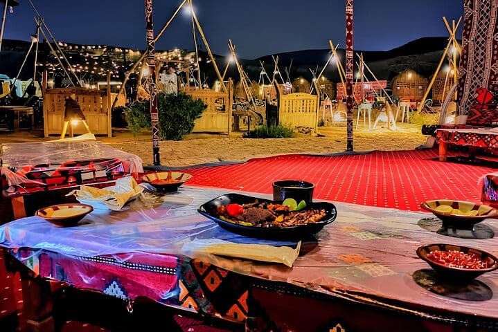 Cairo VIP Night in Giza: Bedouin Dinner, Live Show & Photographer
