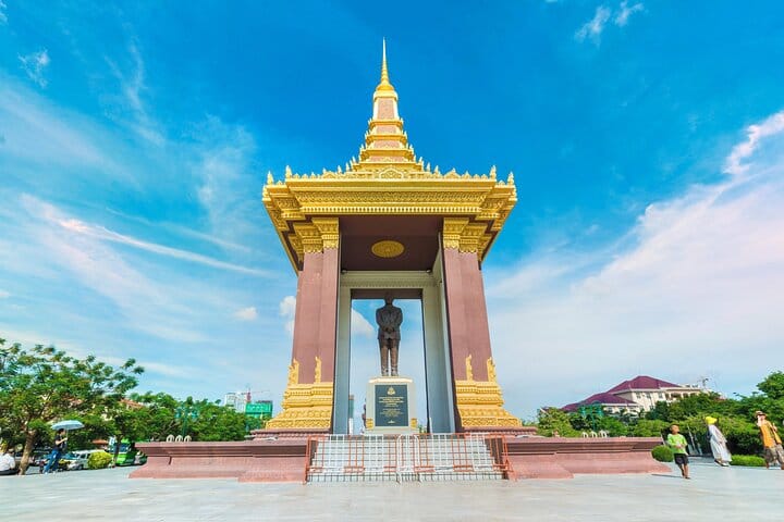 Koh Dach Silk Island and Phnom Penh Full Day Private Tour 9