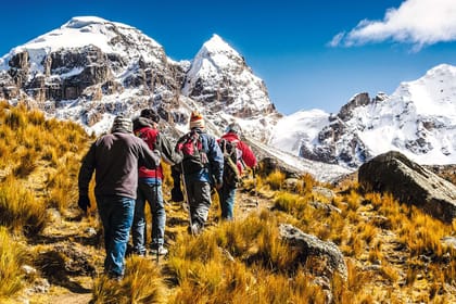 Hua-01 : Mini Huayhuash Trek – 4 Days of High-Altitude Exploration