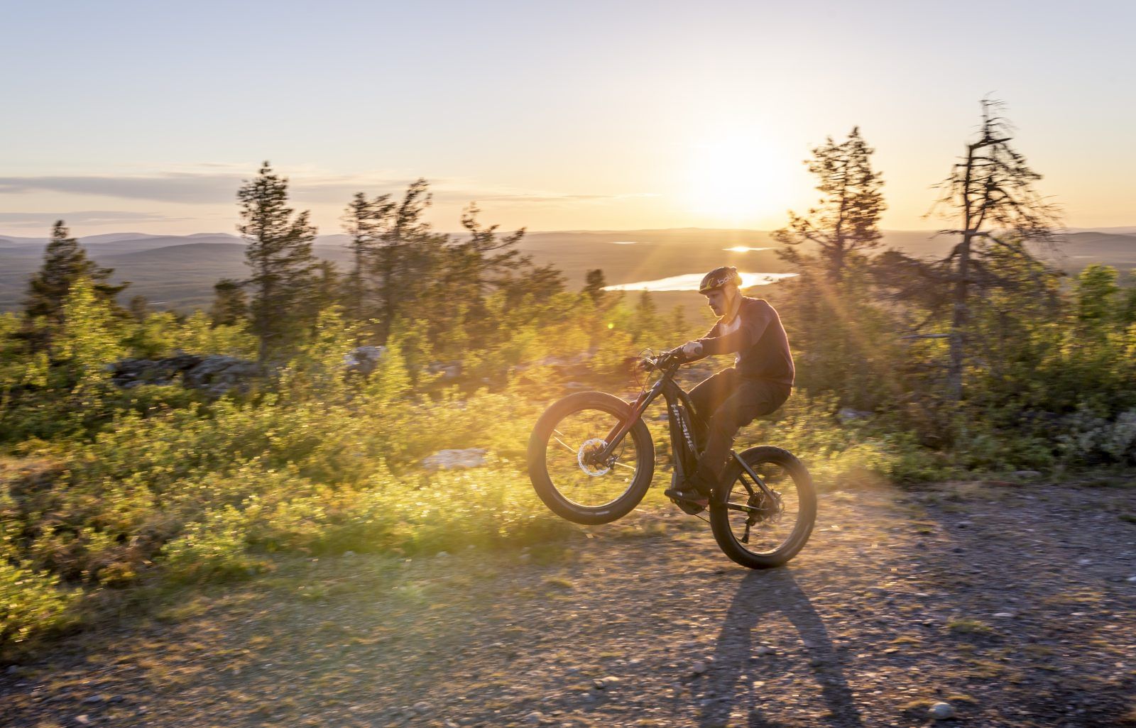 Fatbiking gives you a chance to get on top of Salla fell