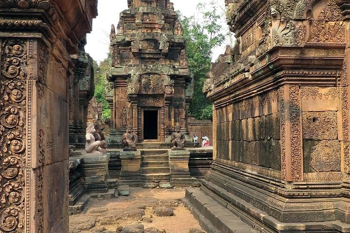 Banteay Srei Temple