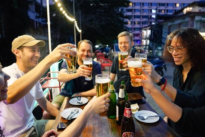 Bangkok Tuk Tuk Night Tour with food & drinks in Siam & Silom 5