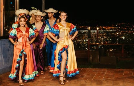 Traditional Costa Rican Dinner and Show in Escazu