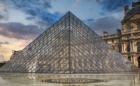 Photography Session at the Louvre Museum in Paris