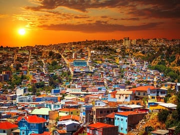 Small-Group Day Trip to Viña del Mar and Valparaíso from Santiago