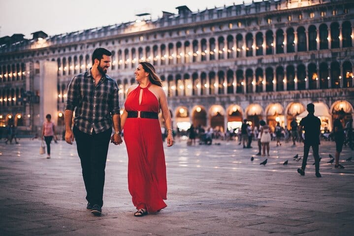 Private Water Taxi Ride with Professional Photographer in Venice 5