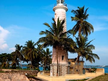Galle Day Tour: Explore Historic Sites and Beaches