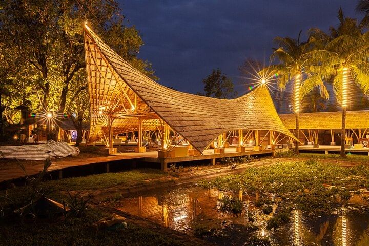 Half-Day Siem Reap Town Shopping Tour Plus local Meal