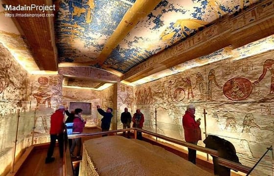 Hot-Air Balloon Ride Visit 6 Top Highlight sites in Lux west bank