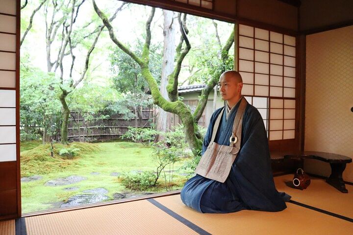 Private Kyoto Zen Meditation with Monk & Guided Gion Walking Tour