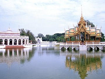 Ayutthaya Day Tour with Grand Pearl River Cruise