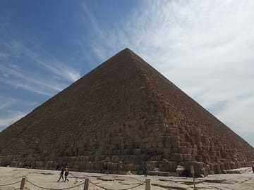 Private 2-Day VIP Tour of Cairo's Pyramids and Markets