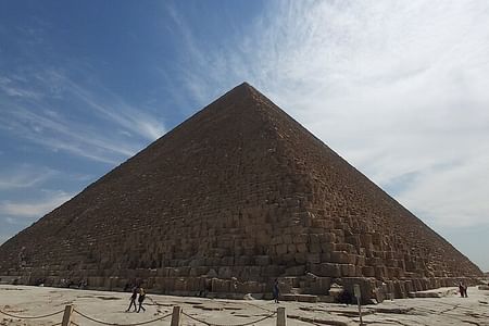 Private Cairo Tour: Explore Pyramids, Museums & Vibrant Markets