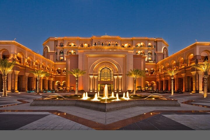 Abu Dhabi City Tour with Warner Bros World ticket from Dubai 10