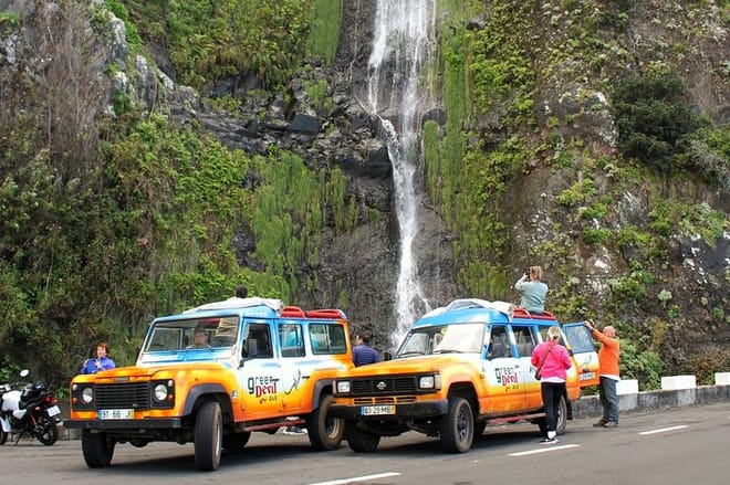 Volcanic Pools and Northwest 4WD Full Day Tour
