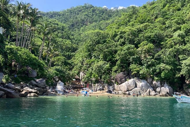 Hidden Beach Snorkeling Adventure 8