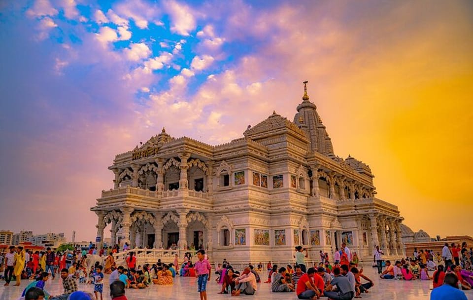 Mathura and Vrindavan Day Tour from Delhi by Minivan