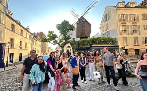 Impressionist Walking Tour of Montmartre in Paris