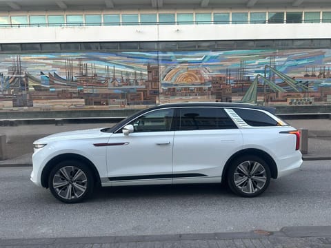 Private Airport Transfer: Reykjavik Cruise Port → KEF, photo 3