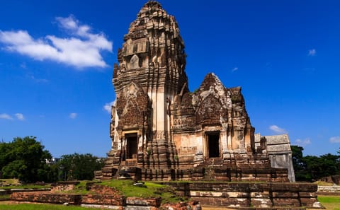 Explore North Isaan and the Mekong on a Guided Tour from Bangkok