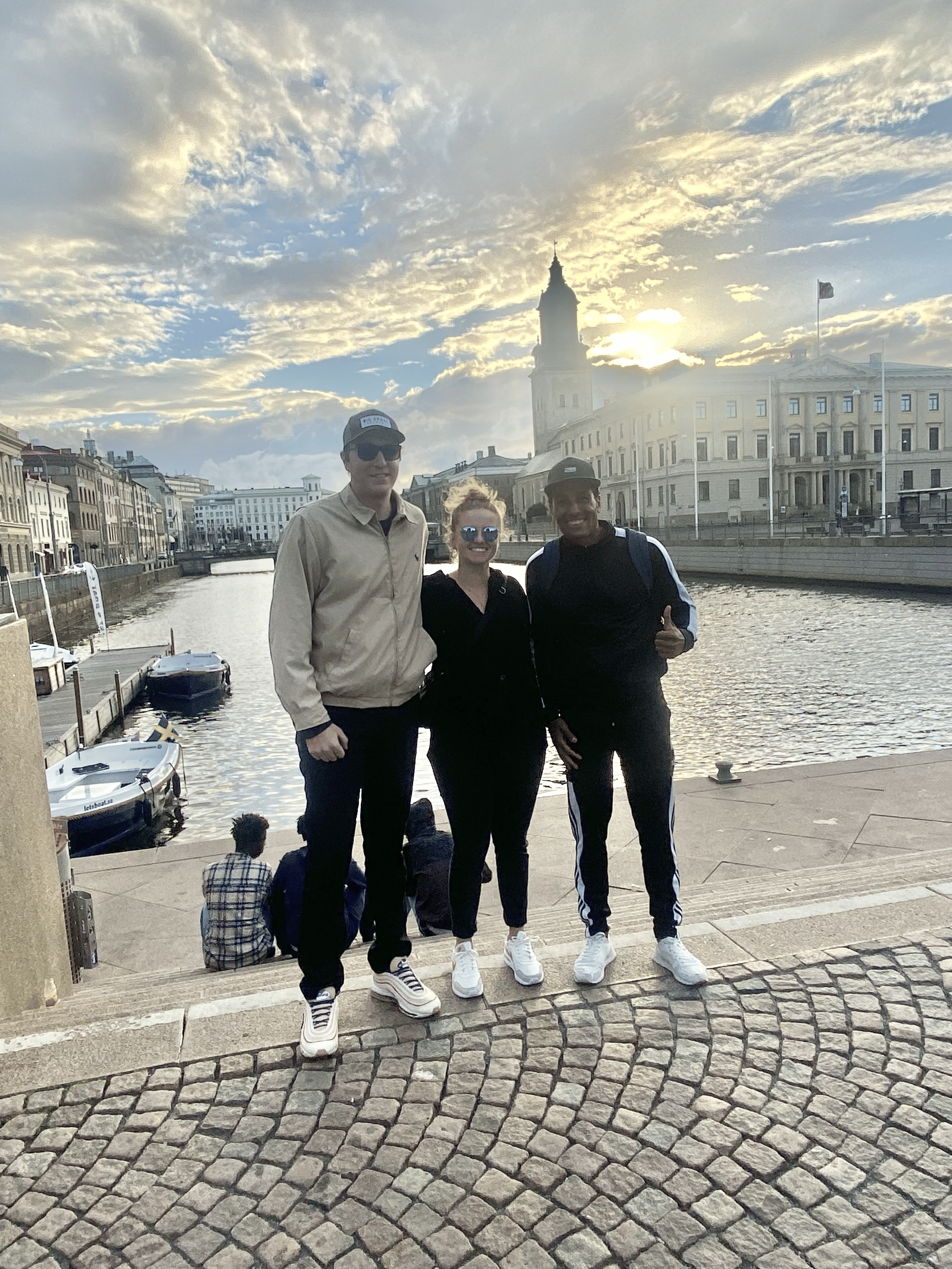 See Gothenburg during the sunset with Emo Tours Sweden