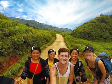 Sapa 2-Day Trekking & Homestay Overnight Tour by Bus from Hanoi