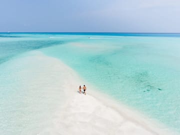 Thulusdhoo Beach
