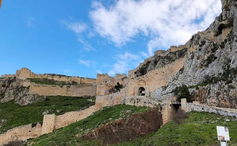 Private Full Day Tour of Acropolis and Saint Paul's Journey in Athens