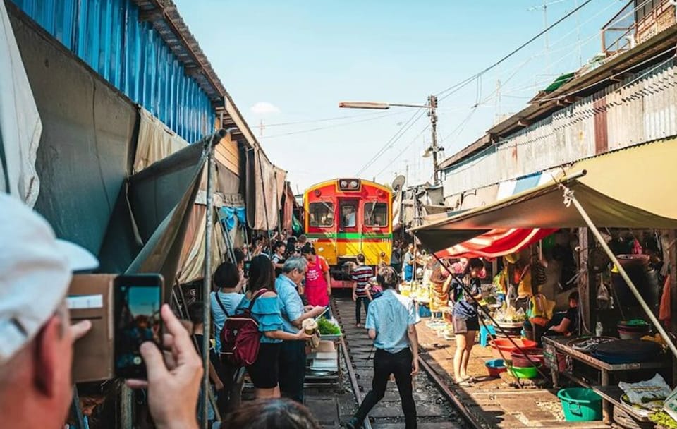 Bangkok Floating Market and Maeklong Railway Market Tour