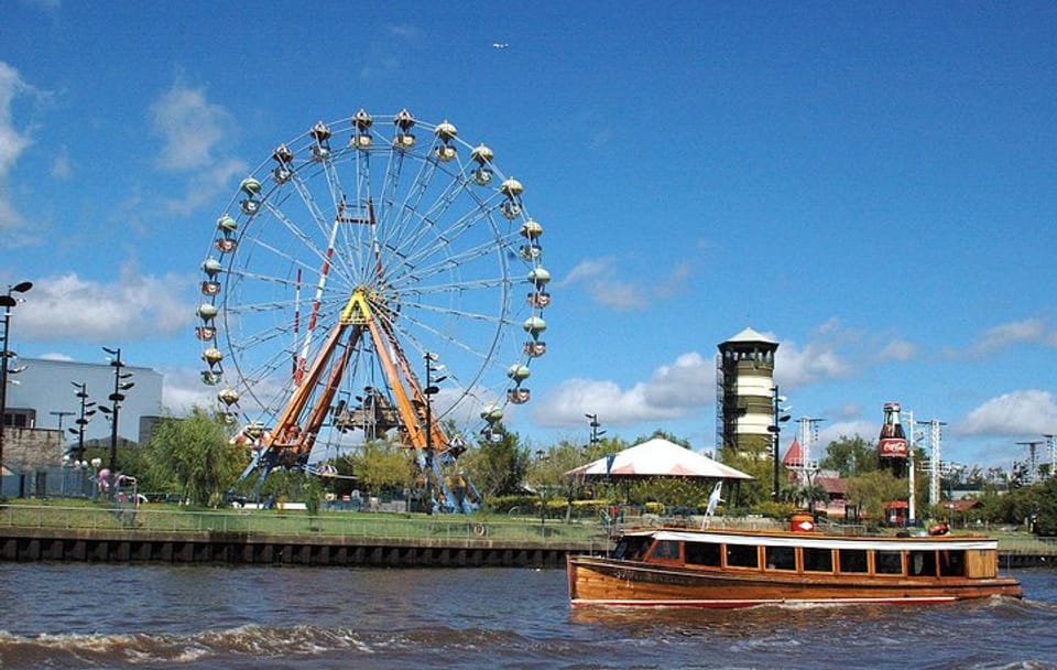 Tigre Delta Tour with Dinner and Tango Show in Buenos Aires