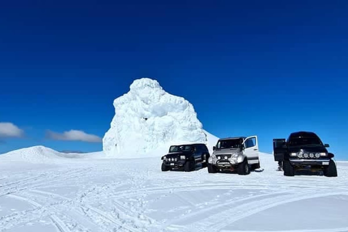 Eyjafjallajökull Super Jeep, Iceland