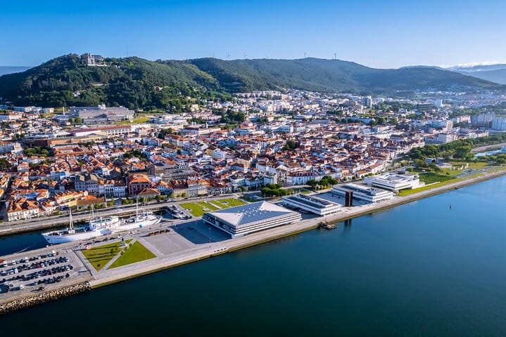 Porto to Santiago Compostela with Braga-Guimarães-Barcelos-Viana Castelo-Valença-Vigo-Pontevedra