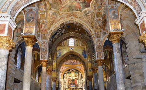 Private Full-Day Tour of Palermo, Monreale, and Cefalù