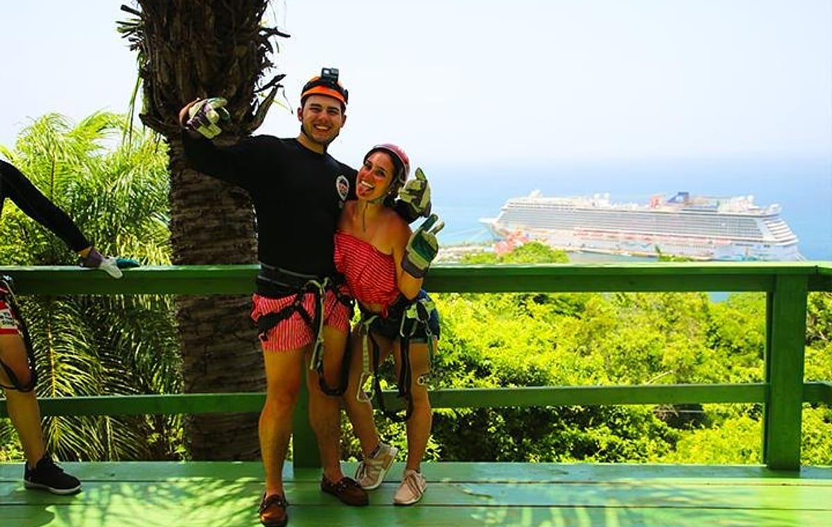 Roatan Zipline, Monkey, Macaws & Sloths Eco Park, Snorkeling, Transfer