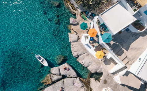 Half-Day Boat Tour to Kleftiko and Sarakiniko in Milos