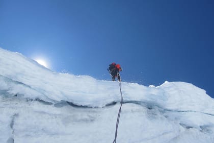 Hua-09 : Alpamayo Ascent – 6 Days of Climbing Expedition