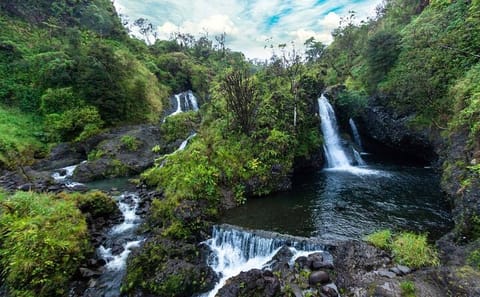 Private Full Day Adventure Tour of Maui's Waterfalls and Beaches