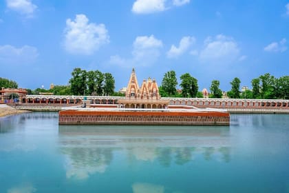 Spiritual Gems of Kurukshetra Private Day Trip From Delhi