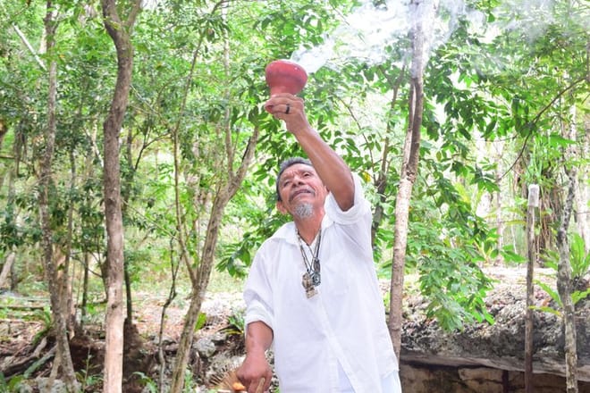 Aventura en cenote Yaxmuul Ceremonia y rapel del chamán maya