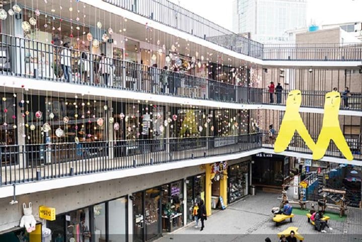 Insadong art and antique