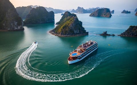 14-Day Vietnam Honeymoon Tour with Cultural Highlights
