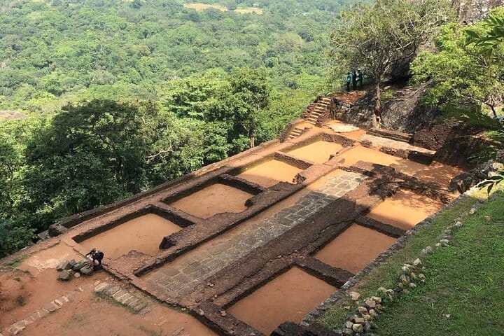 Sigiriya Rock Fortress and Cave Temples Private Day Trip