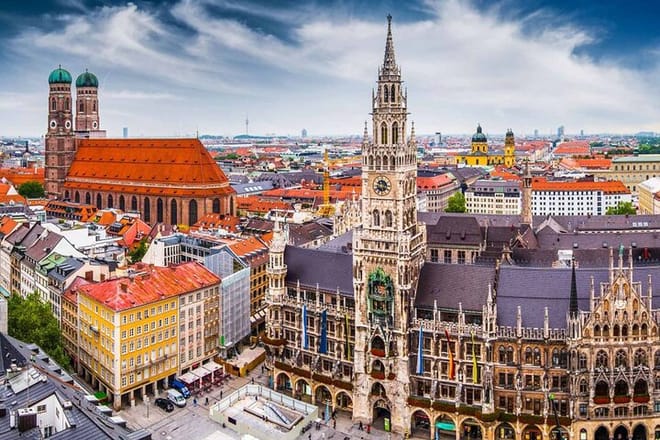 8 Hours Munich Private Tour with Hotel Pickup and Drop Off