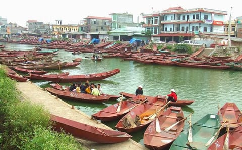 Perfume Pagoda One Day Tour With Lunch From Hanoi
