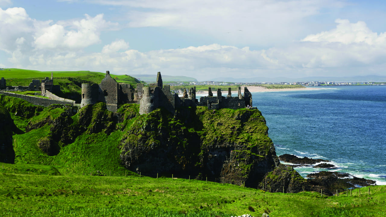 Giant's Causeway and Belfast Titanic tour from Dublin 9