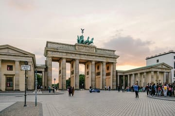 Berlin Full-Day City Tour with Iconic Landmarks and Local Culture
