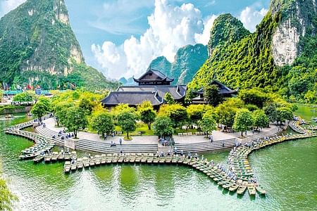 Luxury Tour to Ninh Binh: Explore Bai Dinh Pagoda and Trang An Caves with Lunch