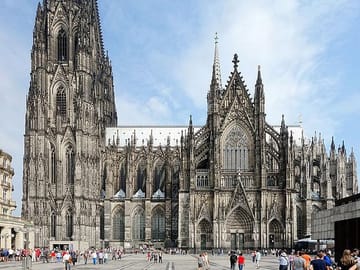 Cologne Heritage Tour: Cathedral, Historic Sites & Museums
